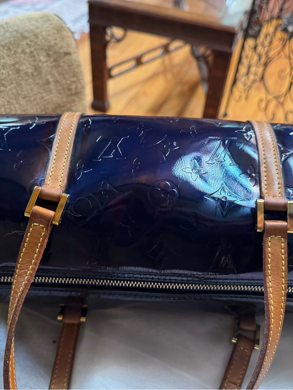 Louis Vuitton Vernis Bedford in Navy - Picture 16 of 16